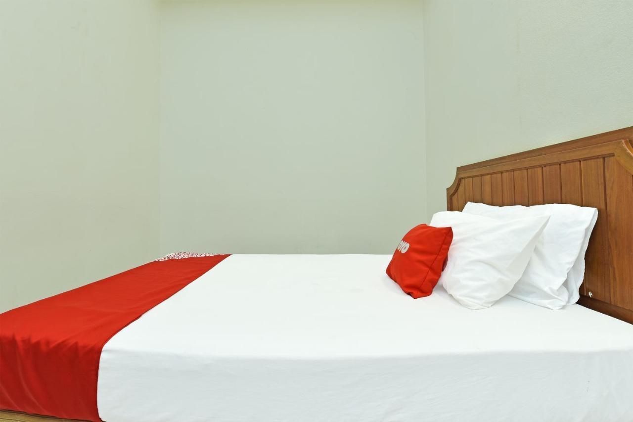 F Hotel Sungai Dua Bukit Екстериор снимка