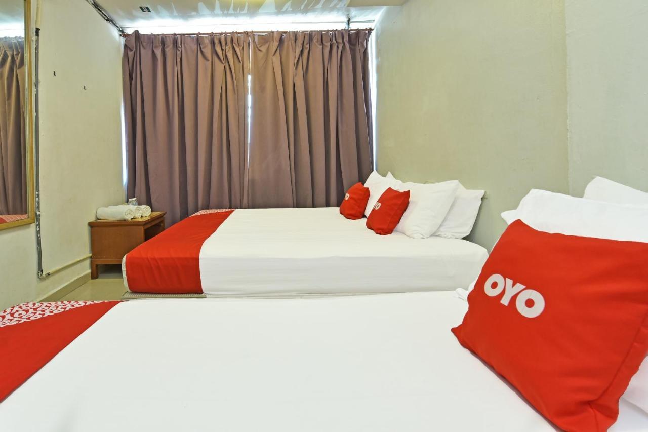 F Hotel Sungai Dua Bukit Екстериор снимка