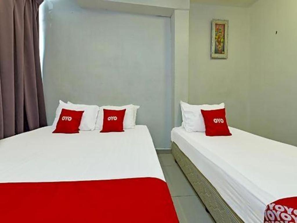 F Hotel Sungai Dua Bukit Екстериор снимка