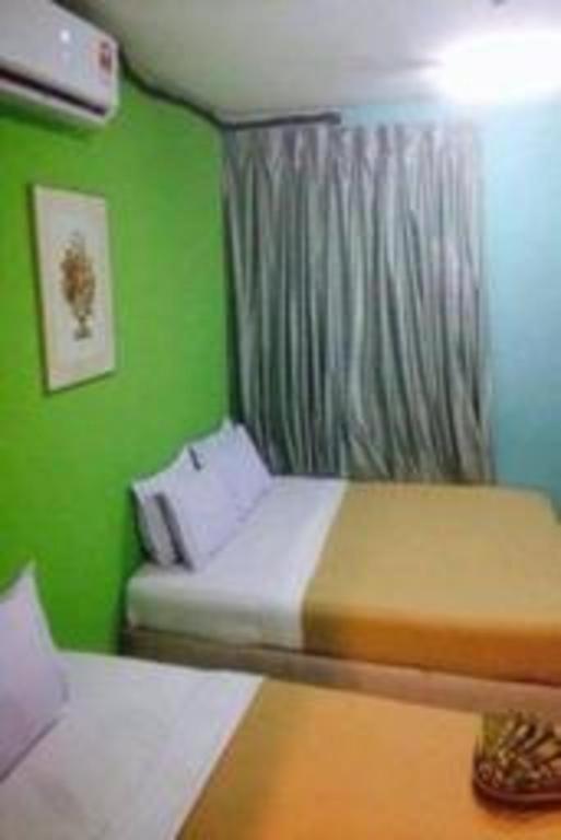 F Hotel Sungai Dua Bukit Екстериор снимка